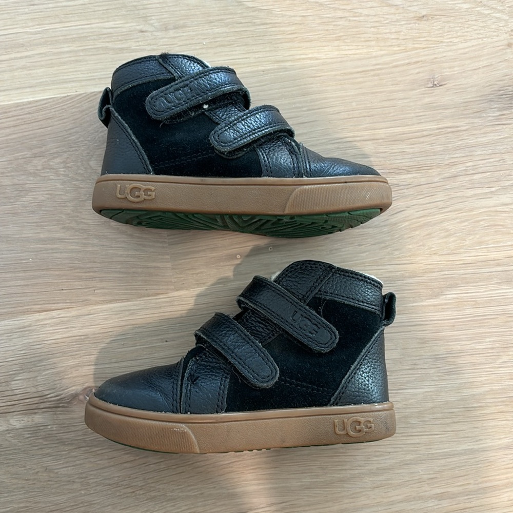 Ugg Renon High Top Sneaker